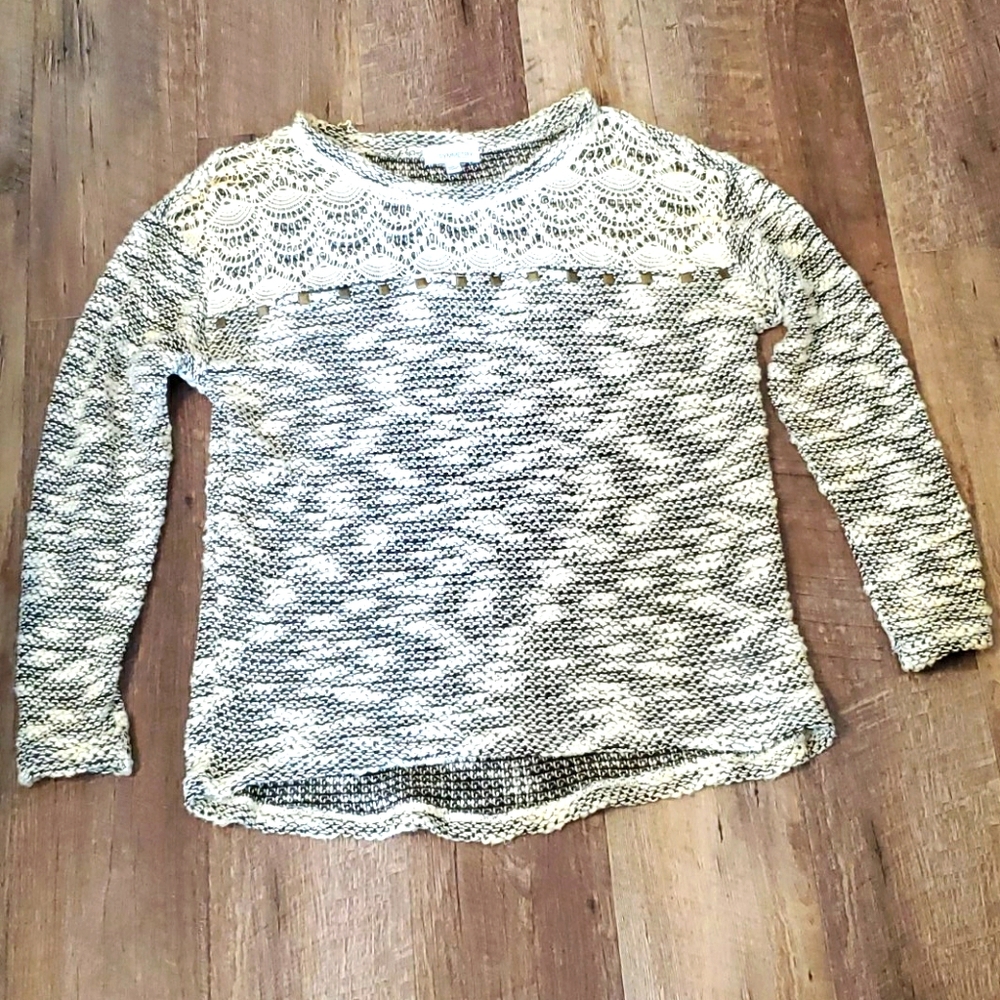 Symmetry Womens crew neck woven sweater